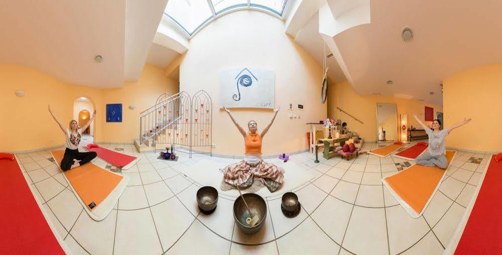 Hotel Bayernwinkel - Yoga & Ayurveda Bad Worishofen Exterior photo